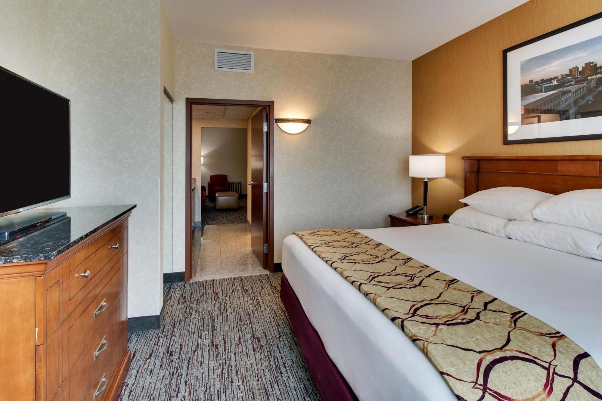 Drury Inn & Suites Meridian Exterior foto